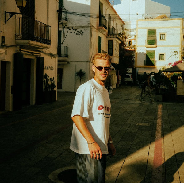 Man_Wearing_Bon_Vivant_Garments_Clothing_In_The_Sun
