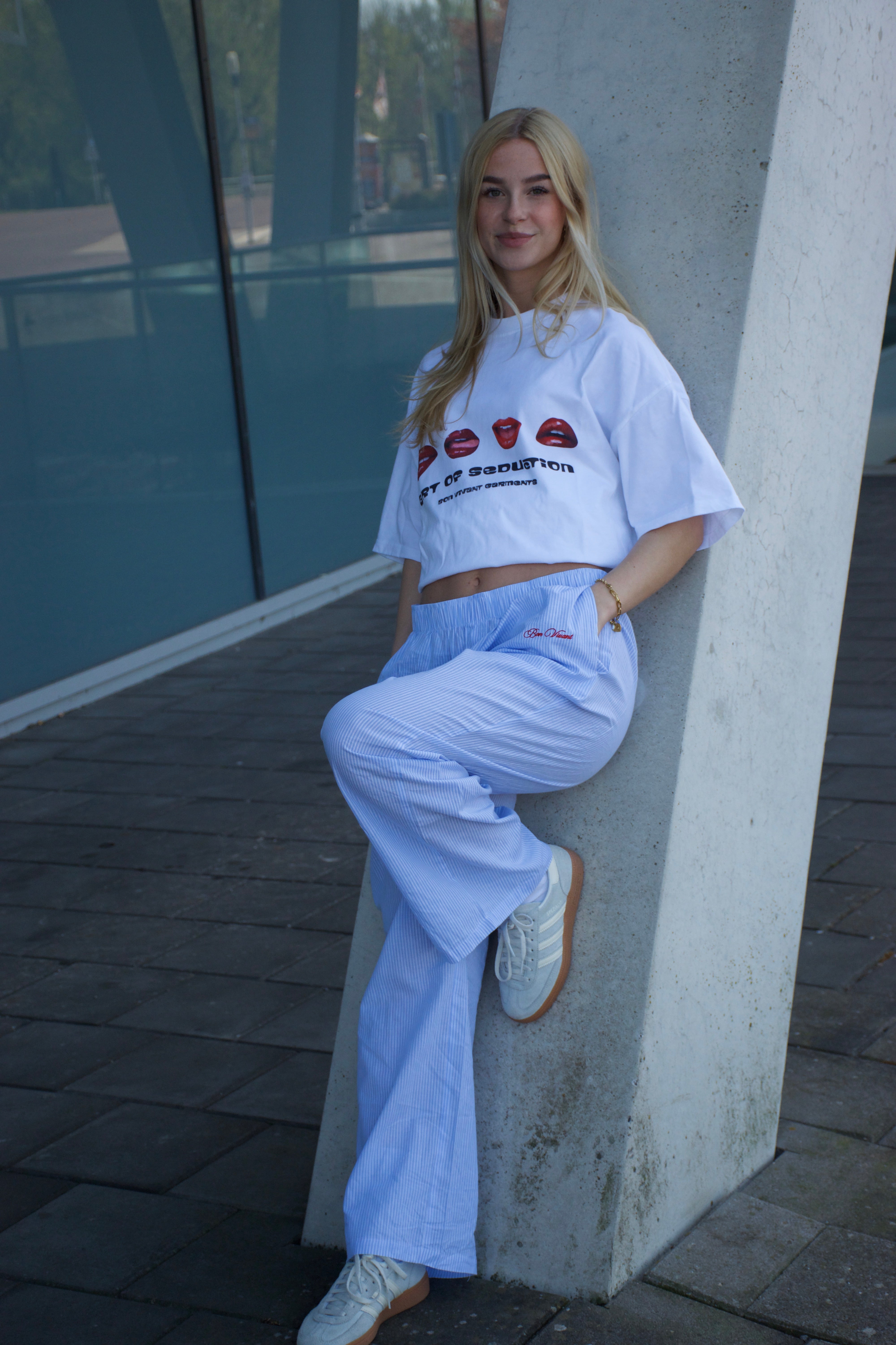 Model_Elien_Wearing_Blue_White_Striped_Pyjama_Pants